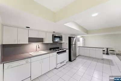 767 Kingsland Avenue, Ridgefield, NJ 07657 - Photo 7
