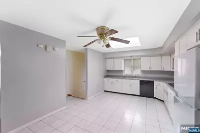 767 Kingsland Avenue, Ridgefield, NJ 07657 - Photo 23