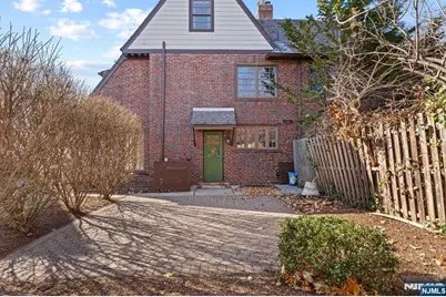 57 Pomander Walk, Ridgewood, NJ 07450 - Photo 35