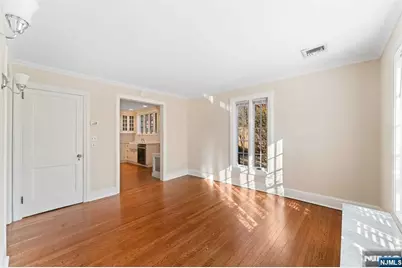 57 Pomander Walk, Ridgewood, NJ 07450 - Photo 7