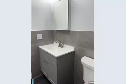 619 Schuyler 304 #304, Lyndhurst Township, NJ 07071 - Photo 15