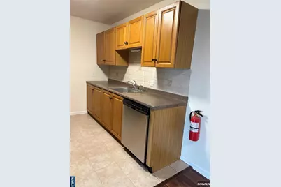 619 Schuyler 304 #304, Lyndhurst Township, NJ 07071 - Photo 3