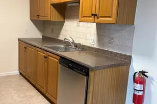 619 Schuyler 304, Lyndhurst Township, NJ 07071 - Photo 3