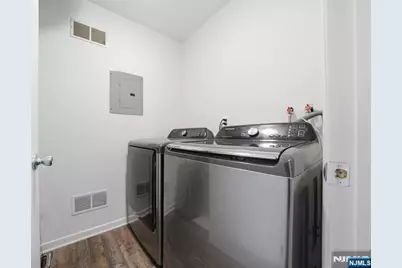 825 Riverside Avenue 203 #203, Lyndhurst Township, NJ 07071 - Photo 15