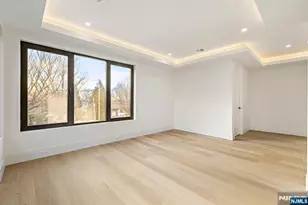 210 Hillcrest Dr, Paramus, NJ 07652 - Photo 15