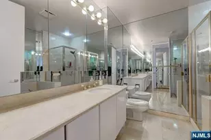 100 Carlyle Dr 17B-N, Cliffside Park, NJ 07010 - Photo 17