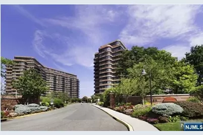 100 Carlyle Drive 17B-N #17B-N, Cliffside Park, NJ 07010 - Photo 1