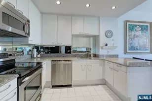 100 Carlyle Dr 17B-N, Cliffside Park, NJ 07010 - Photo 5