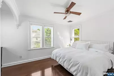 209 W Passaic Avenue, Rutherford, NJ 07070 - Photo 23