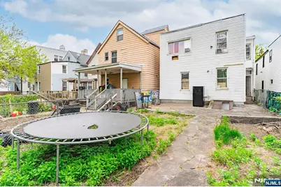 176C Parker Street, Newark, NJ 07104 - Photo 15
