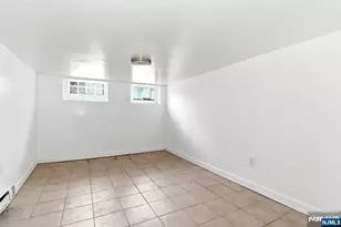 176c Parker St, Newark, NJ 07104 - Photo 13