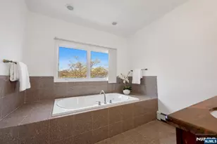 177 Lawson Pl, Paramus, NJ 07652 - Photo 31