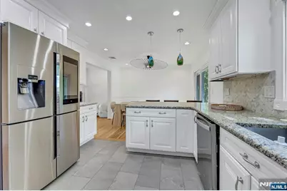 154 Spring Valley Road, Park Ridge, NJ 07656 - Photo 13