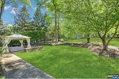 154 Spring Valley Road, Park Ridge, NJ 07656 - Photo 37