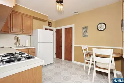 35 Demarest Avenue, Bergenfield, NJ 07621 - Photo 21