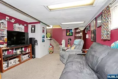 35 Demarest Avenue, Bergenfield, NJ 07621 - Photo 27
