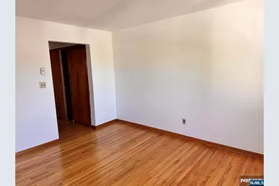 333 Green Avenue 6 #6, Lyndhurst Township, NJ 07071 - Photo 15