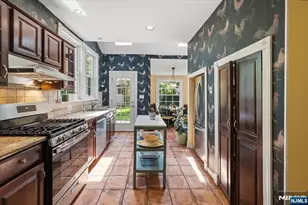 80 Glenwood Rd, Englewood, NJ 07631 - Photo 11