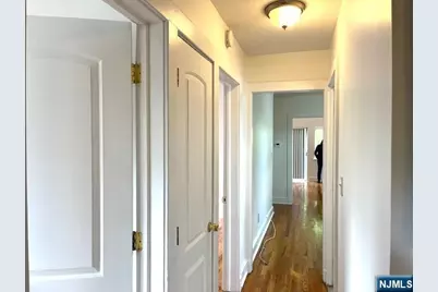 95 Hobart Street 2nd F #2nd F, Ridgefield Park, NJ 07660 - Photo 11