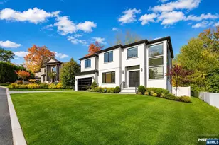3 Mountain View Ct, Demarest, NJ 07627 - Photo 5