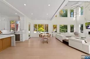 3 Mountain View Ct, Demarest, NJ 07627 - Photo 15