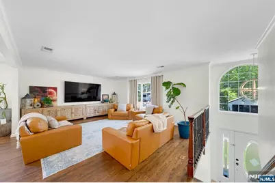 69 Thiem Avenue, Rochelle Park Township, NJ 07662 - Photo 5