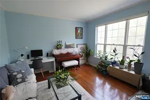 10 Queens Ln, Wayne, NJ 07470 - Photo 9