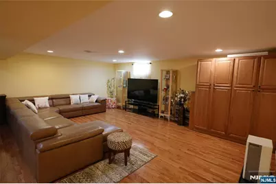 10 Queens Lane, Wayne, NJ 07470 - Photo 21