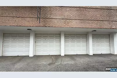 2160 Center Avenue 2L #2L, Fort Lee, NJ 07024 - Photo 3