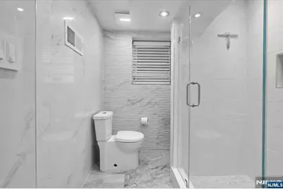 43 Berwyn Place, Bergenfield, NJ 07621 - Photo 13