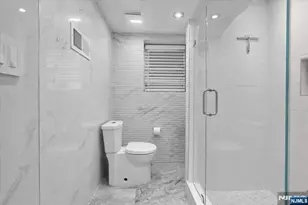 43 Berwyn Pl, Bergenfield, NJ 07621 - Photo 13