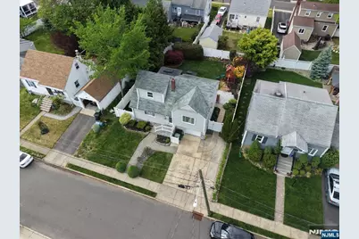 43 Berwyn Place, Bergenfield, NJ 07621 - Photo 3