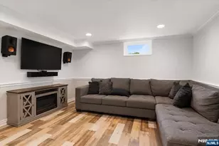 43 Berwyn Pl, Bergenfield, NJ 07621 - Photo 17