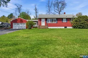 49 Heather Hills Dr, Jefferson Township, NJ 07438 - Photo 1