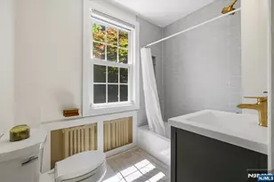 80 Glenwood Rd, Englewood, NJ 07631 - Photo 27