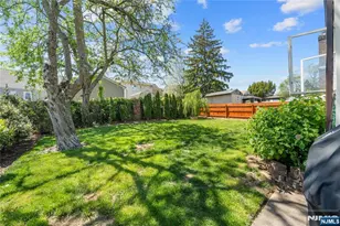 13 Lockwood Dr, Clifton, NJ 07013 - Photo 21