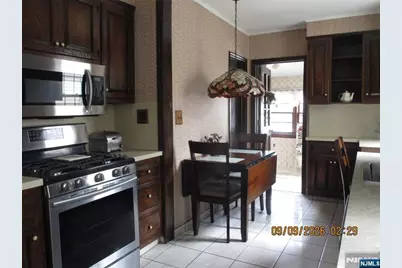516 Willow Avenue, Lyndhurst Township, NJ 07071 - Photo 7