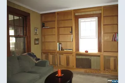 516 Willow Avenue, Lyndhurst Township, NJ 07071 - Photo 5