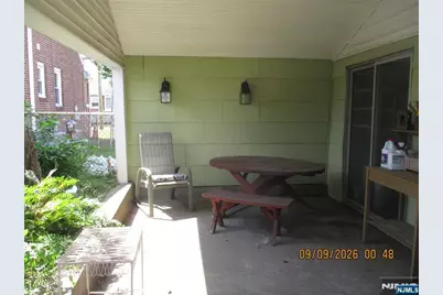516 Willow Avenue, Lyndhurst Township, NJ 07071 - Photo 15