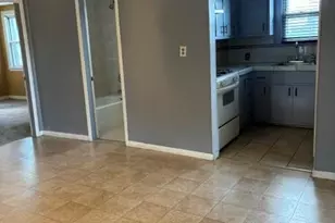 285 Westminster Pl, Lodi, NJ 07644 - Photo 3
