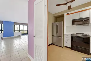 5 Horizon # 907, Fort Lee, NJ 07024 - Photo 9