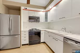 5 Horizon # 907, Fort Lee, NJ 07024 - Photo 19