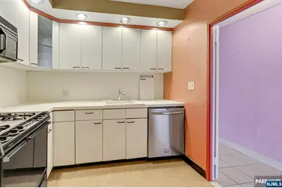 5 Horizon # 907, Fort Lee, NJ 07024 - Photo 21