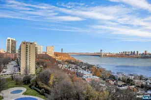 5 Horizon # 907, Fort Lee, NJ 07024 - Photo 3