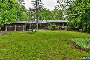 72 Brookside Dr, Upper Saddle River, NJ 07458 - Photo 9