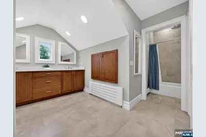 444 Lake Road, Wyckoff Township, NJ 07481 - Photo 35