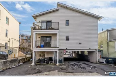 349 Gorge Road, Cliffside Park, NJ 07010 - Photo 25