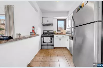 349 Gorge Road, Cliffside Park, NJ 07010 - Photo 17
