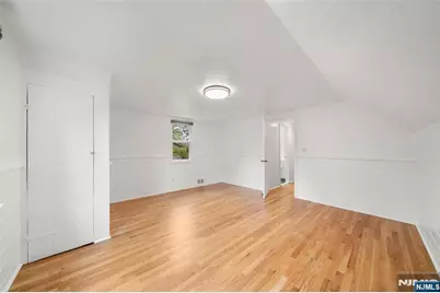 85 Serpentine Road, Demarest, NJ 07627 - Photo 13
