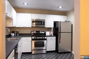 50 Pine Street 7N, Montclair, NJ 07042 - Photo 11